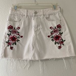 Pac sun Jean skirt, never worn.